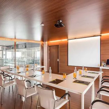 אכסניה Residencia Deportiva Sercotel Barcelona Sailing סנט אדריה דה בסוס