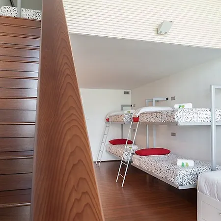 Residencia Deportiva Sercotel Barcelona Sailing Hostel *